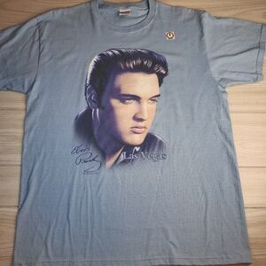 NWT Elvis Presley Tee Shirt. Signature Product w/ Holo Sticker. Size Large.